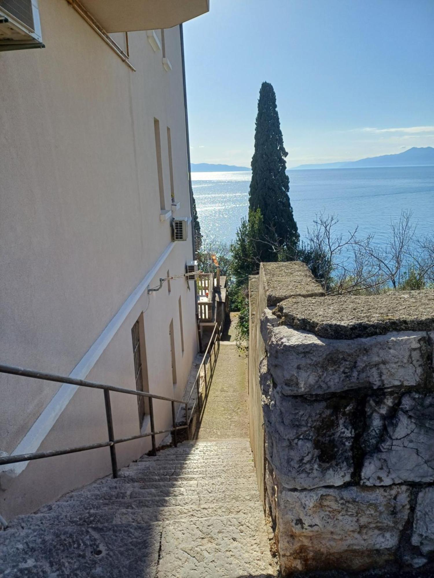 Lun Apartament