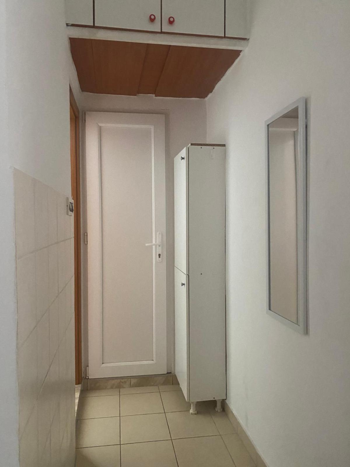 Lun Apartment *